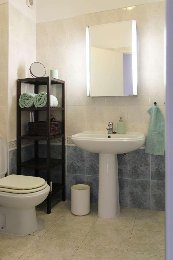 Penthouse Alentejana Apartment วิลานอวา ดิ มิลฟงติส ภายนอก รูปภาพ