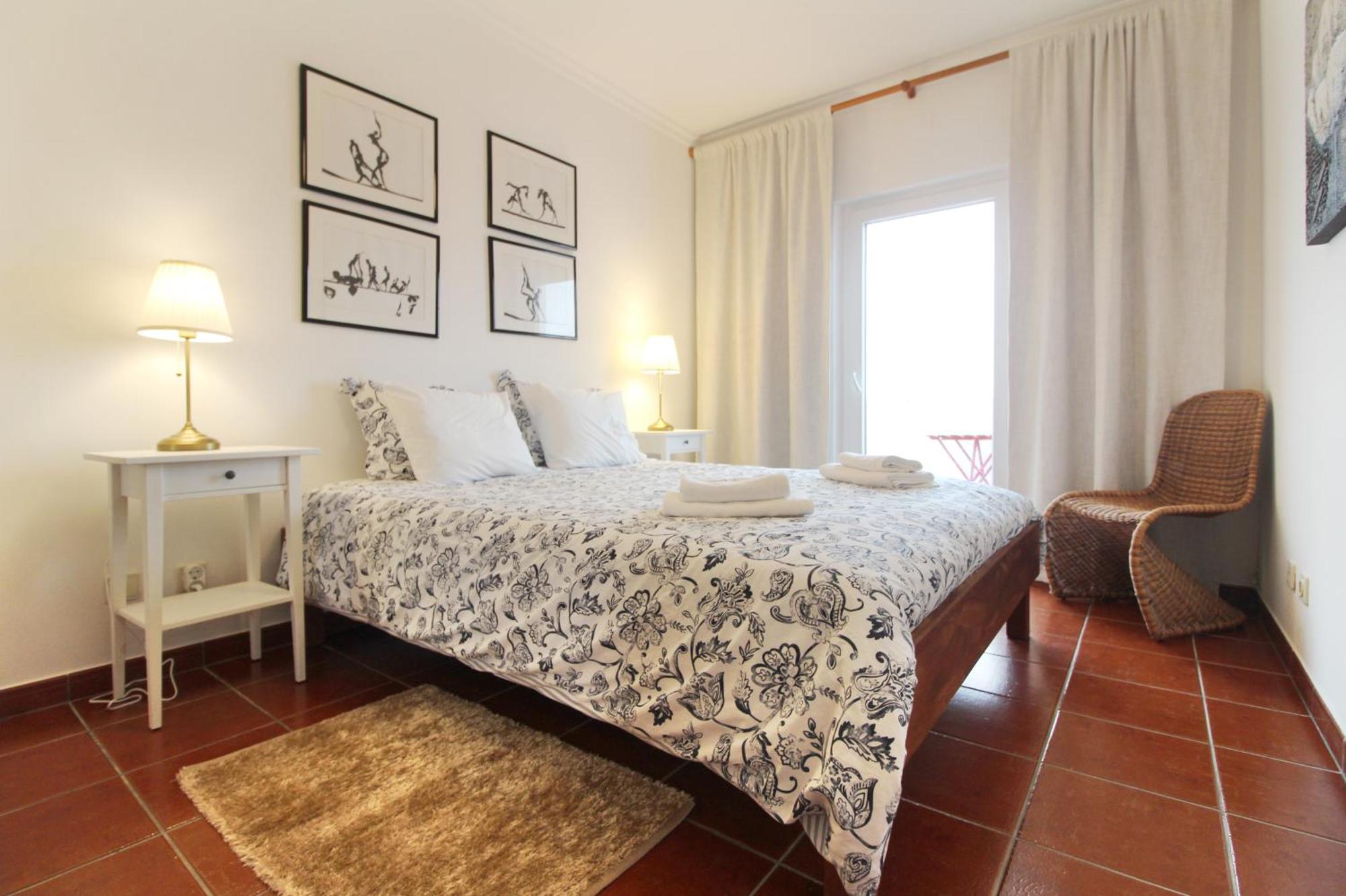 Penthouse Alentejana Apartment วิลานอวา ดิ มิลฟงติส ภายนอก รูปภาพ