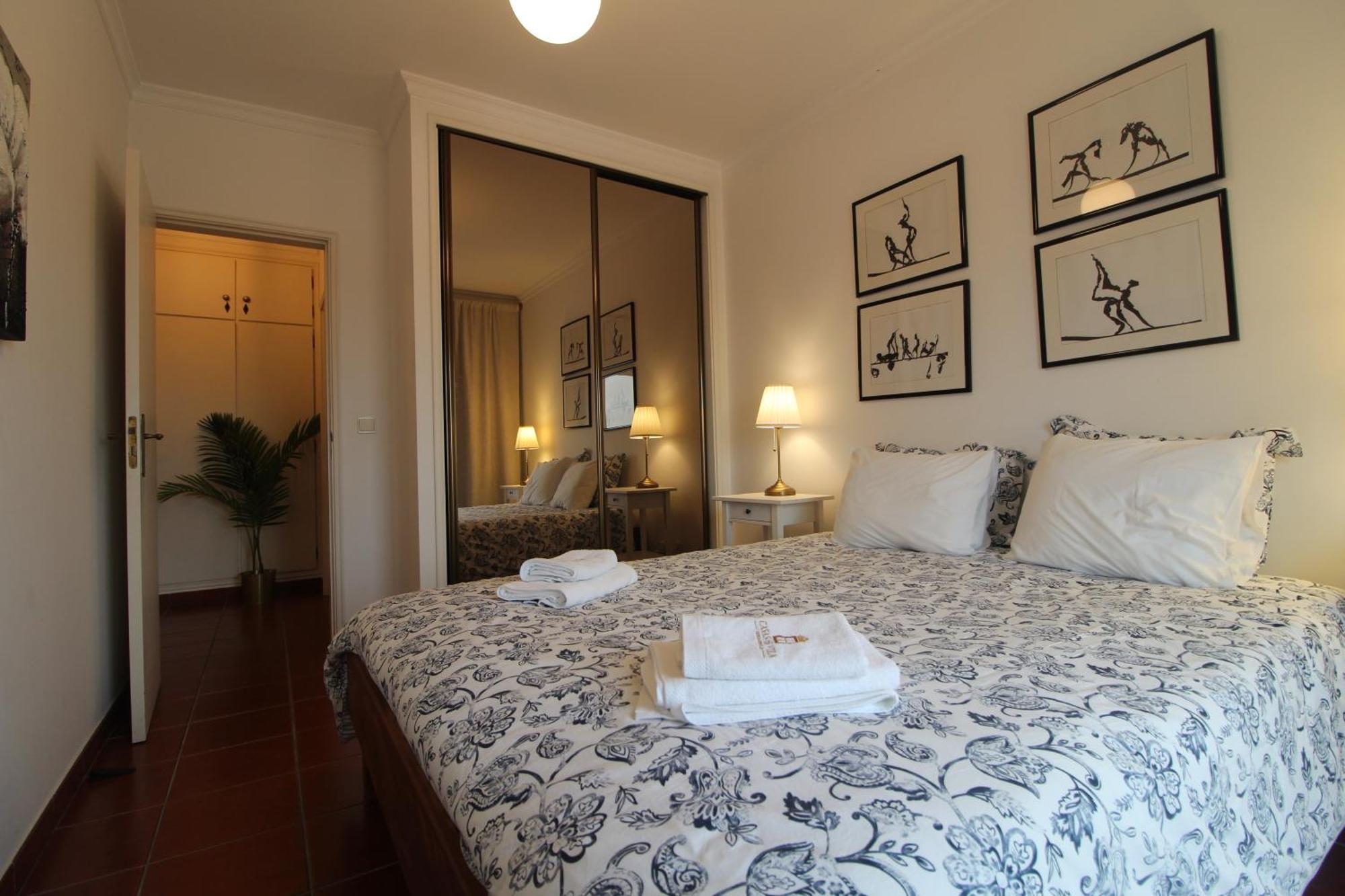 Penthouse Alentejana Apartment วิลานอวา ดิ มิลฟงติส ภายนอก รูปภาพ